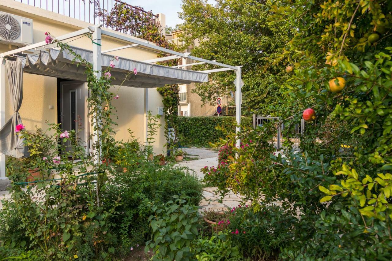 Apartment Jurasin Kaštela Екстериор снимка