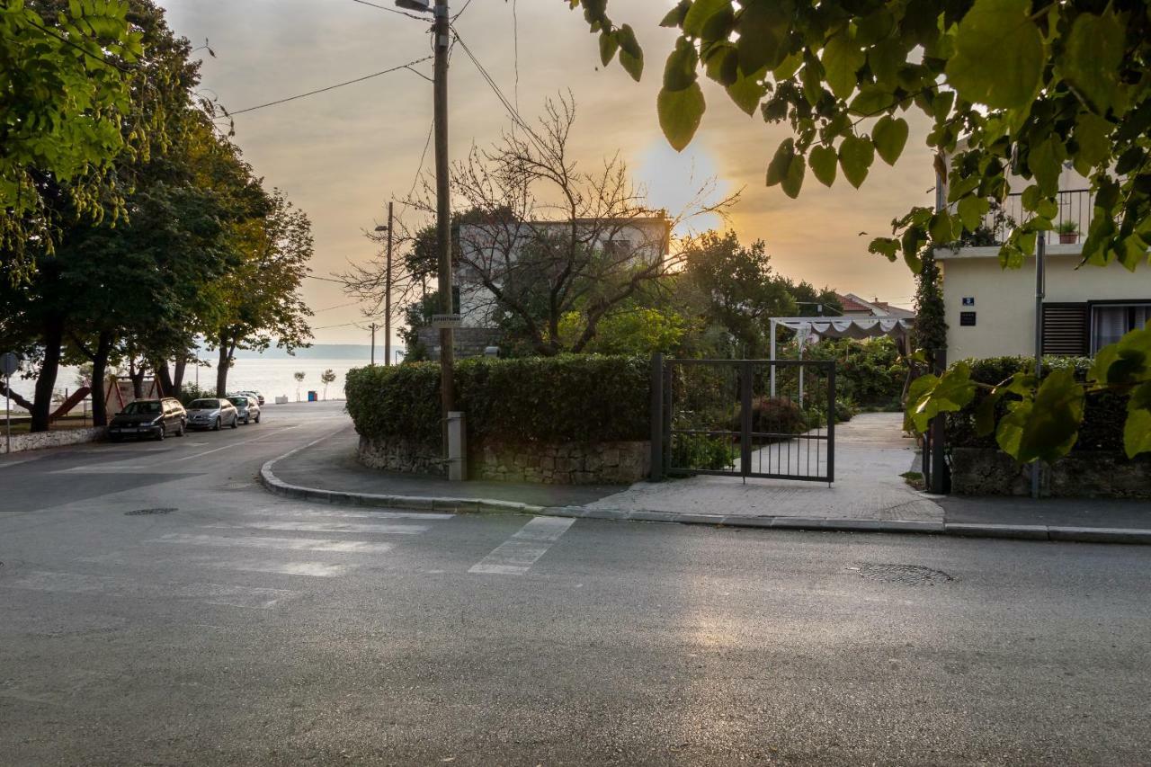 Apartment Jurasin Kaštela Екстериор снимка